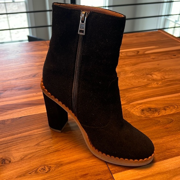 See by Chloe suede booties. Good condition - Picture 2 of 3